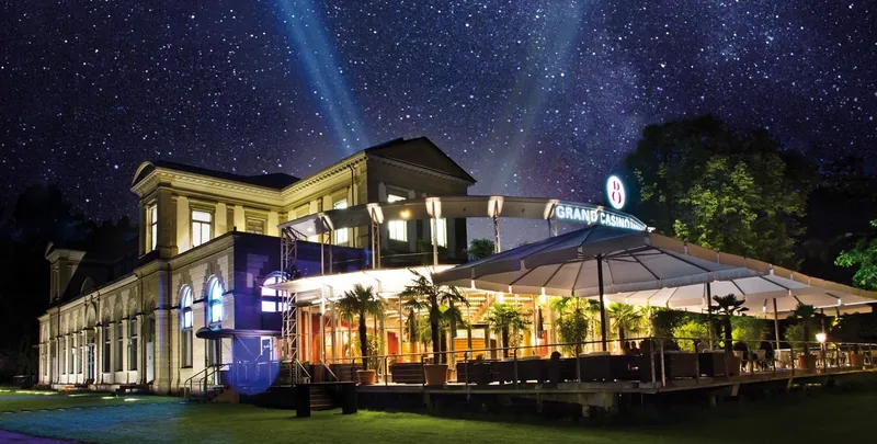 Grand Casino Baden bei Nacht