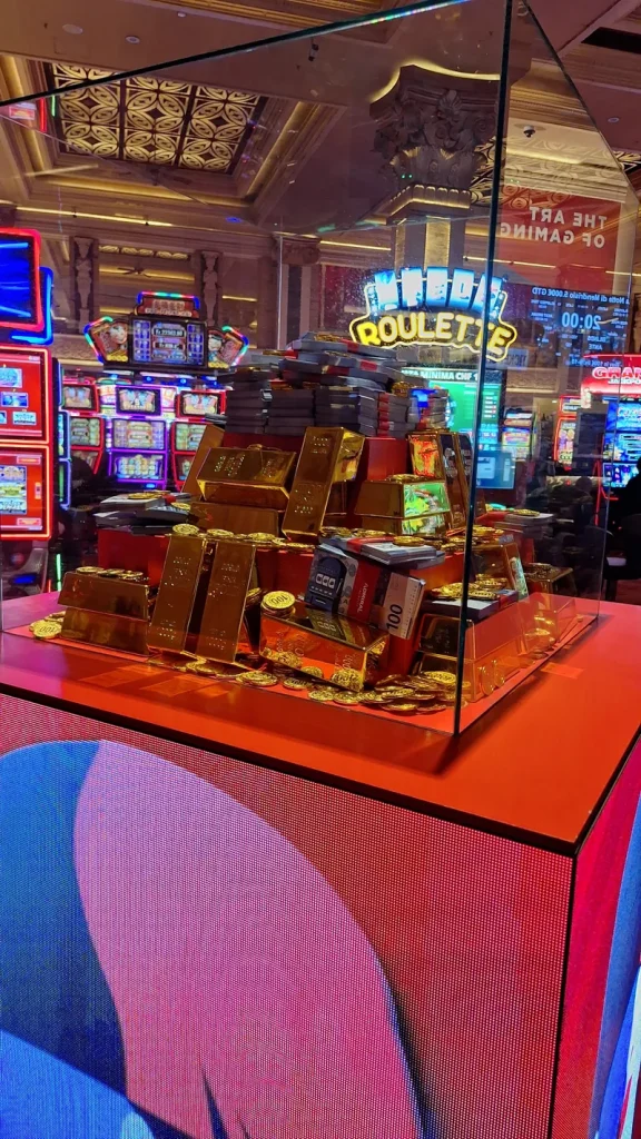 Golddekoration im Casinò ADMIRAL Mendrisio