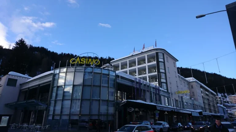 Außenansicht des Casino Davos