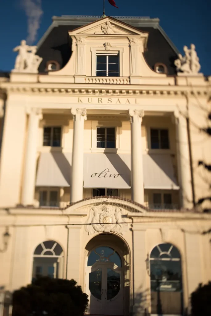 Kursaal-Fassade des Grand Casino Luzern bei Tag
