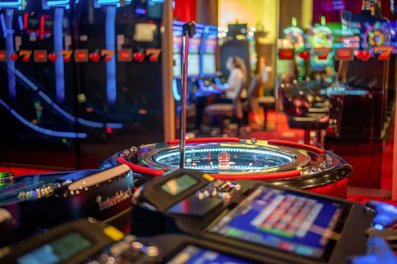 Roulettebereich im Grand Casino Luzern mit Touch-Terminals