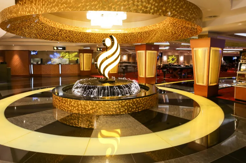 Foyer im Swiss Casino St. Gallen mit Brunnen